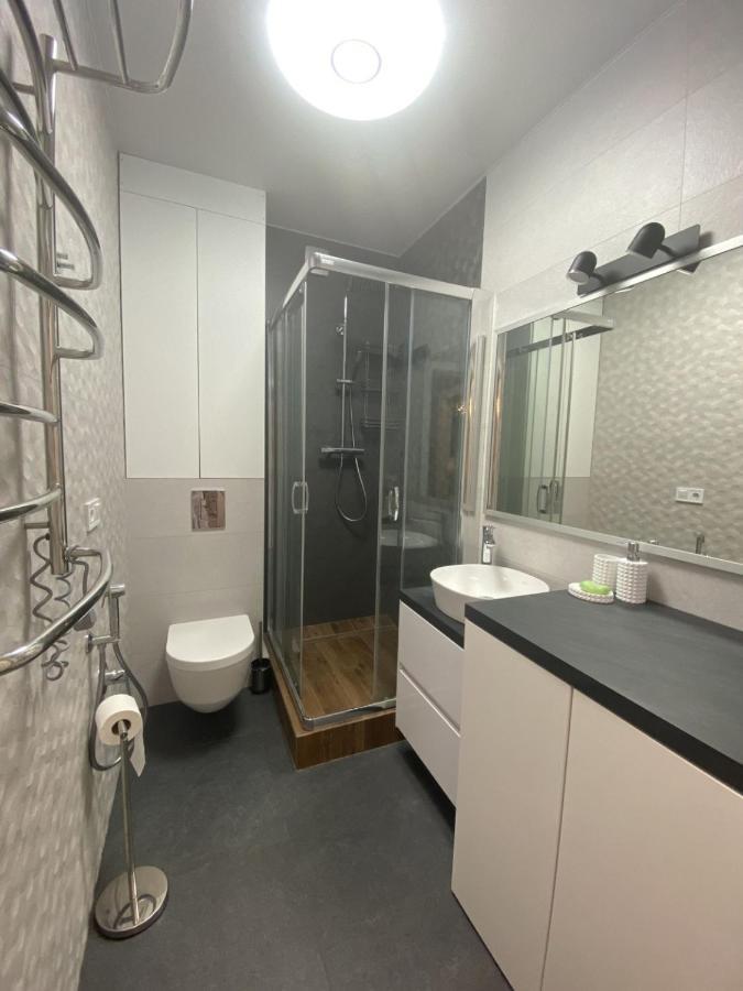 Nyvky Like Home - Fayna Town - Apt 398 Kyiv Exterior photo